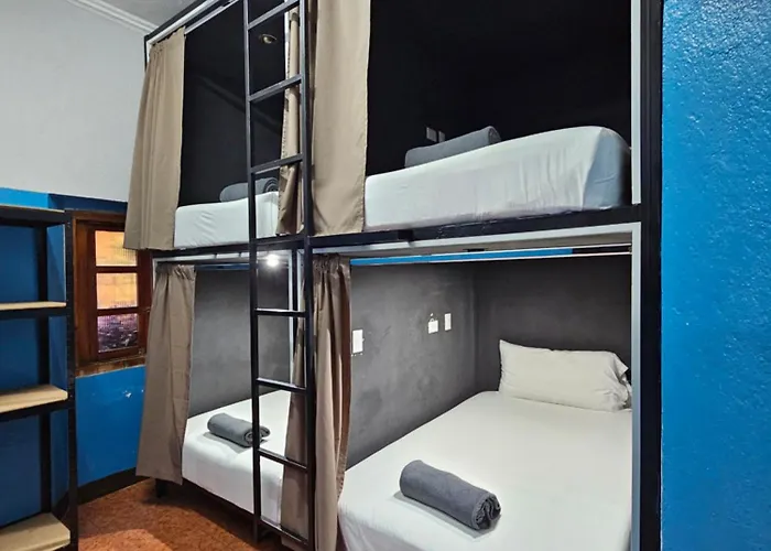 One Day Trip Hostel Antigua