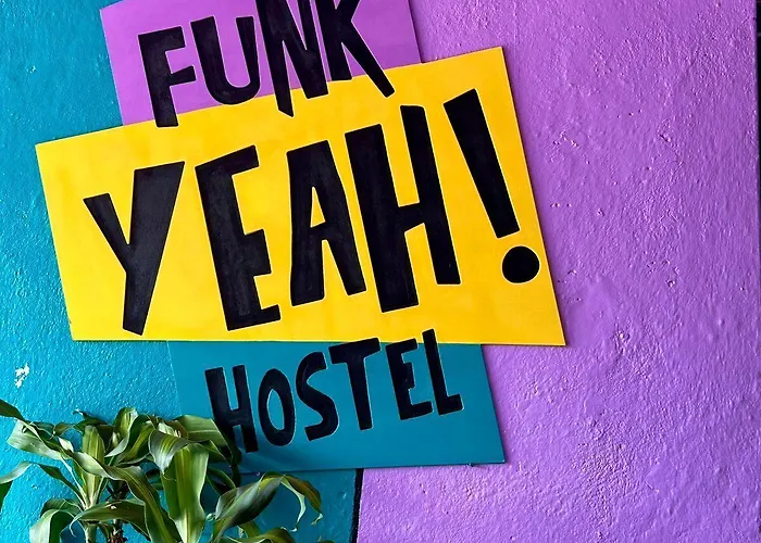 Funk Yeah Hostel Antigua